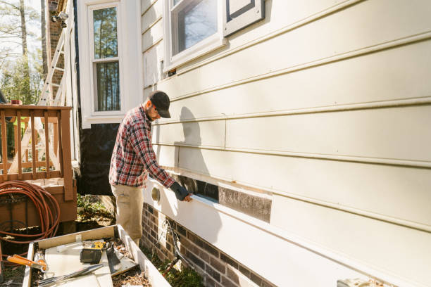 Trusted Emergency Siding Repair service in Crystal Beach, FL - Squared Siding